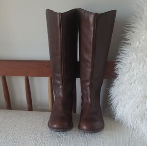 UGG Leather Knee High Brown Women's Boots Size 10, NWOT